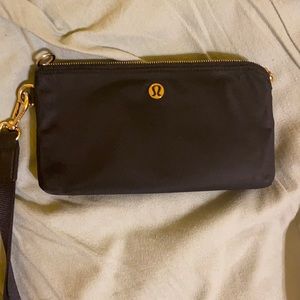 Lululemon pouch